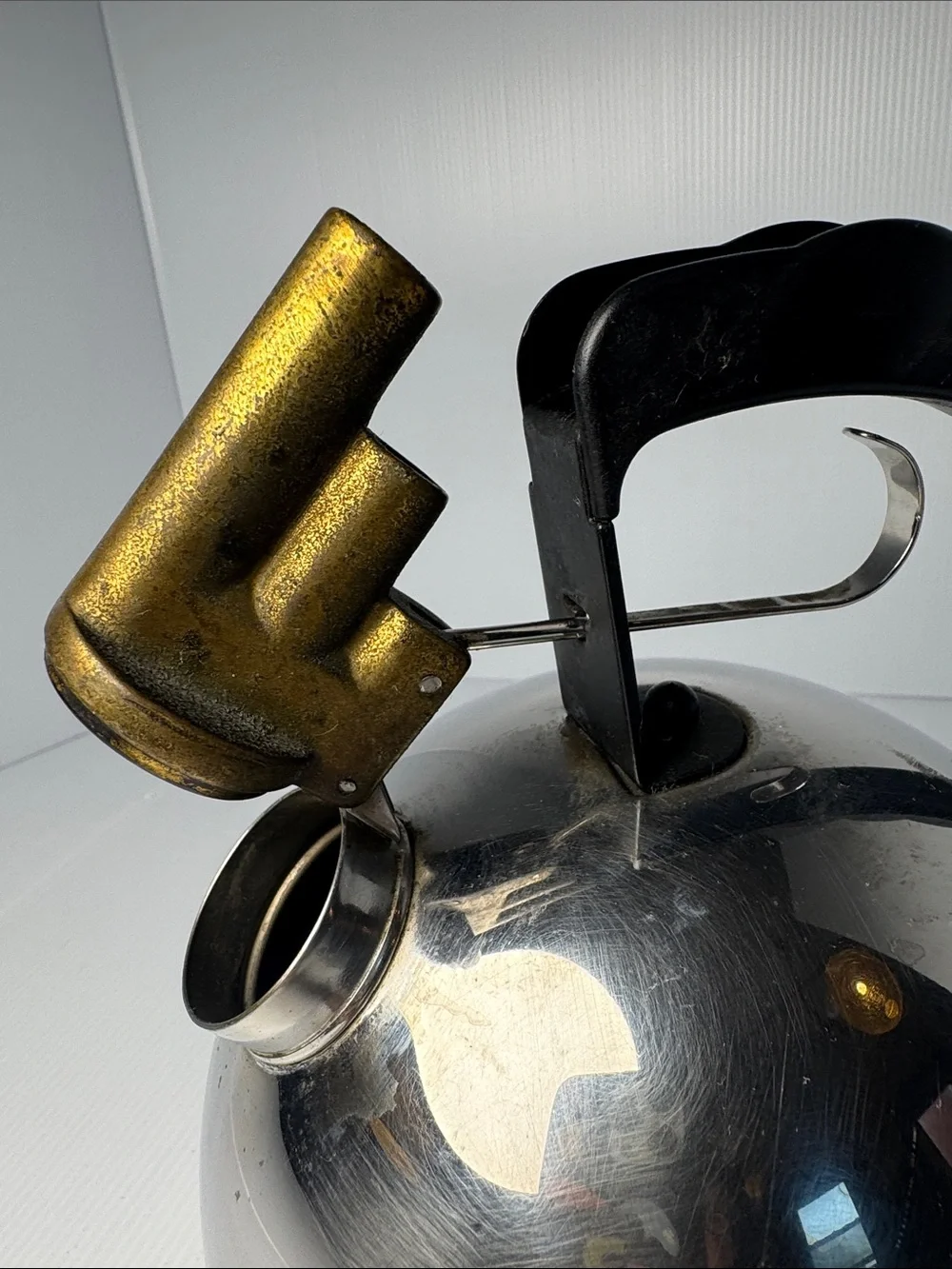 ALESSI Flawed 9091 Stainless Steel Musical Whistling Teakettle Black Handle